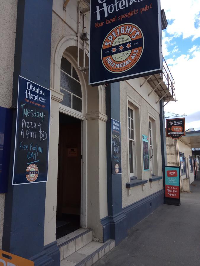 Otautau Hotel Exterior photo
